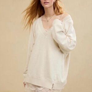 AERIE • SWEATSHIRT
Women • Size XXS • Like new